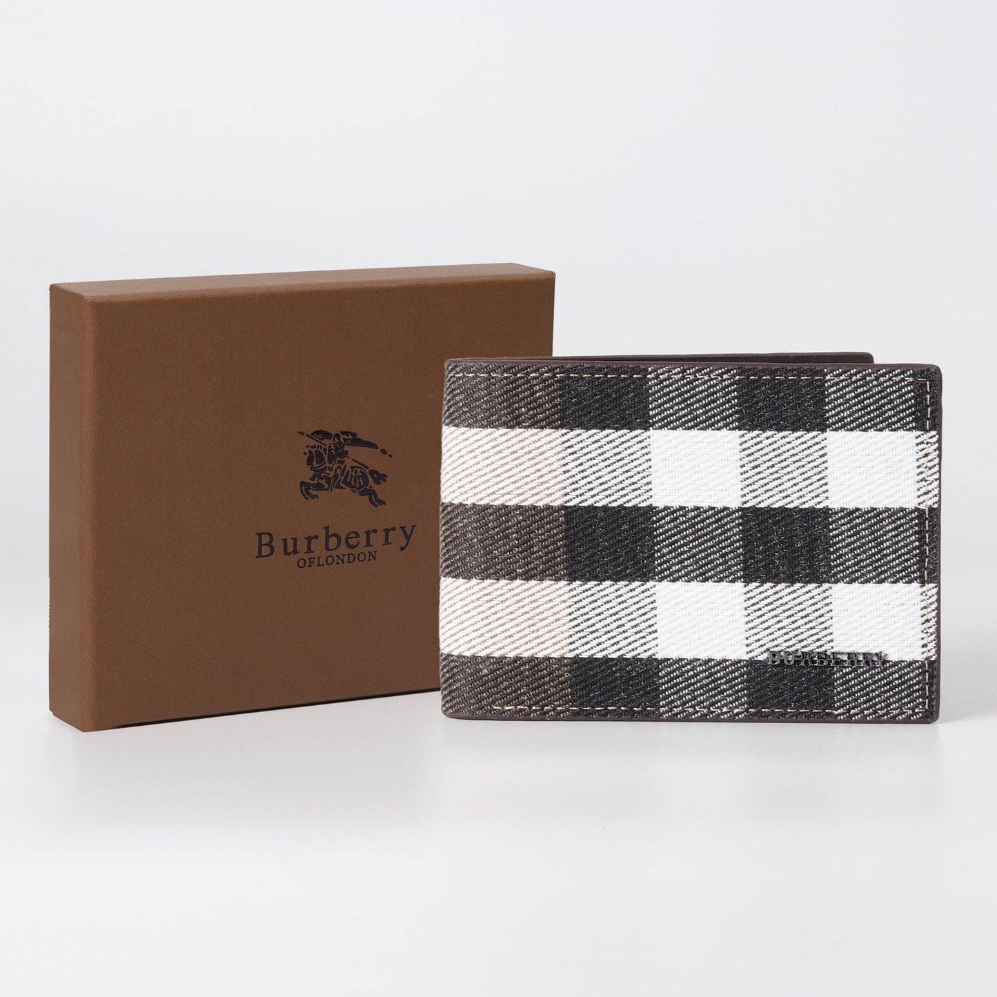 Heritage Check Wallet in Oversized Plaid