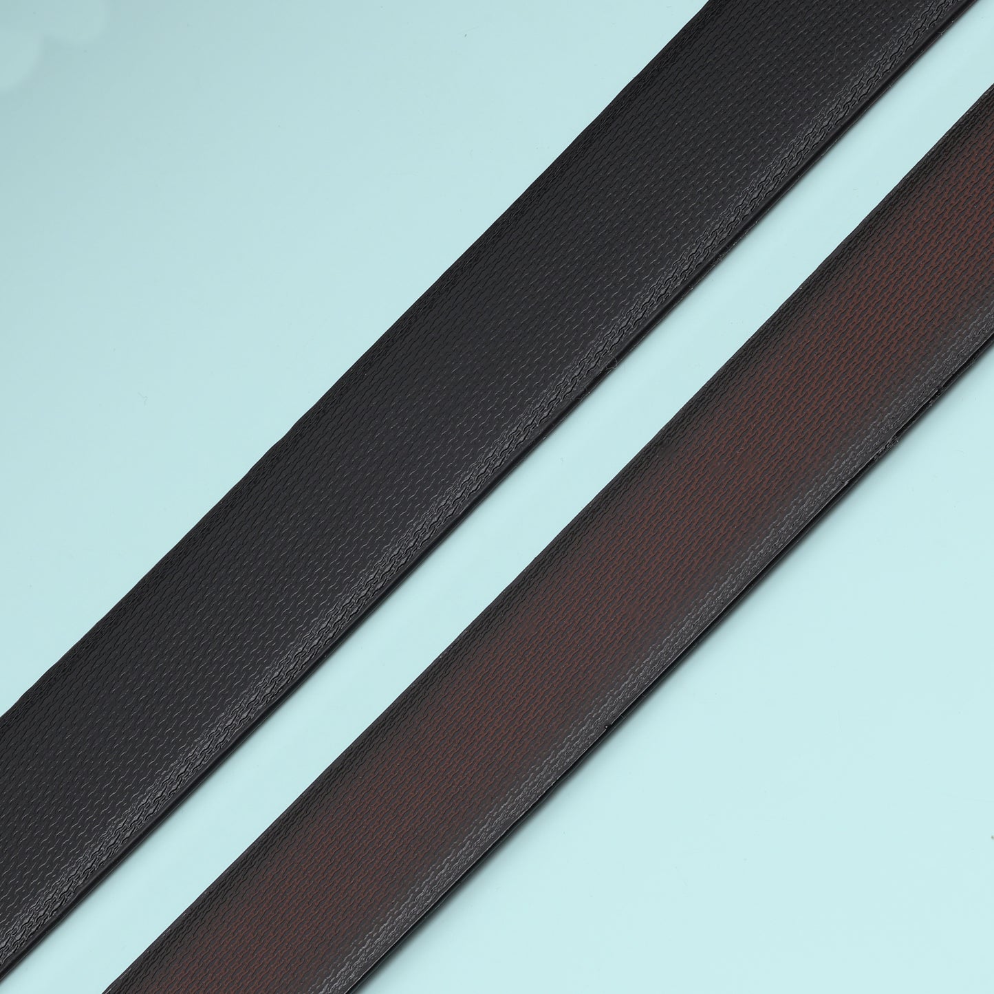 Graphite Frame Textured Belt