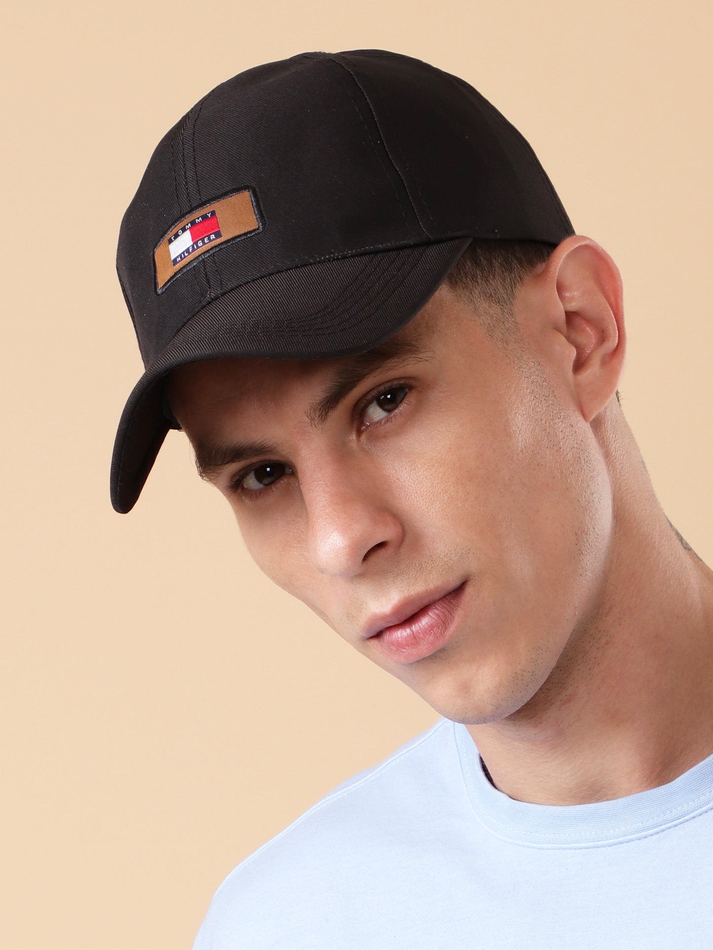 Hilfiger Black Classic Baseball Cap β Timeless Streetwear Essential