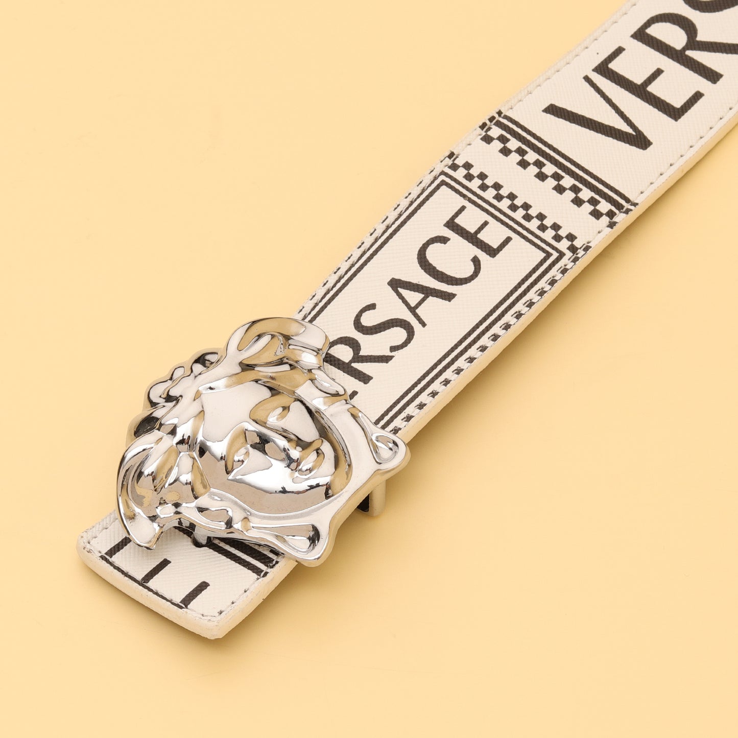 White Statement Medusa Buckle Belt