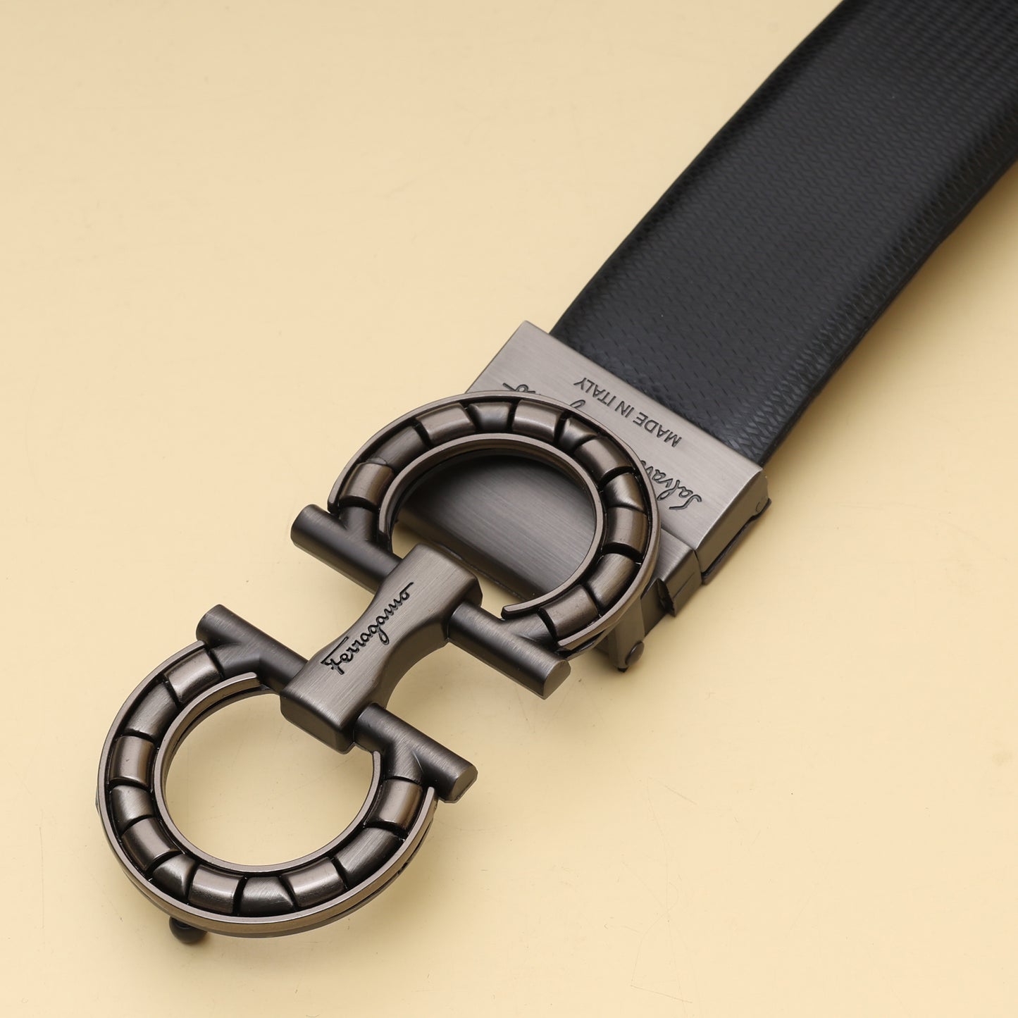 Double-Loop Buckle Belt
