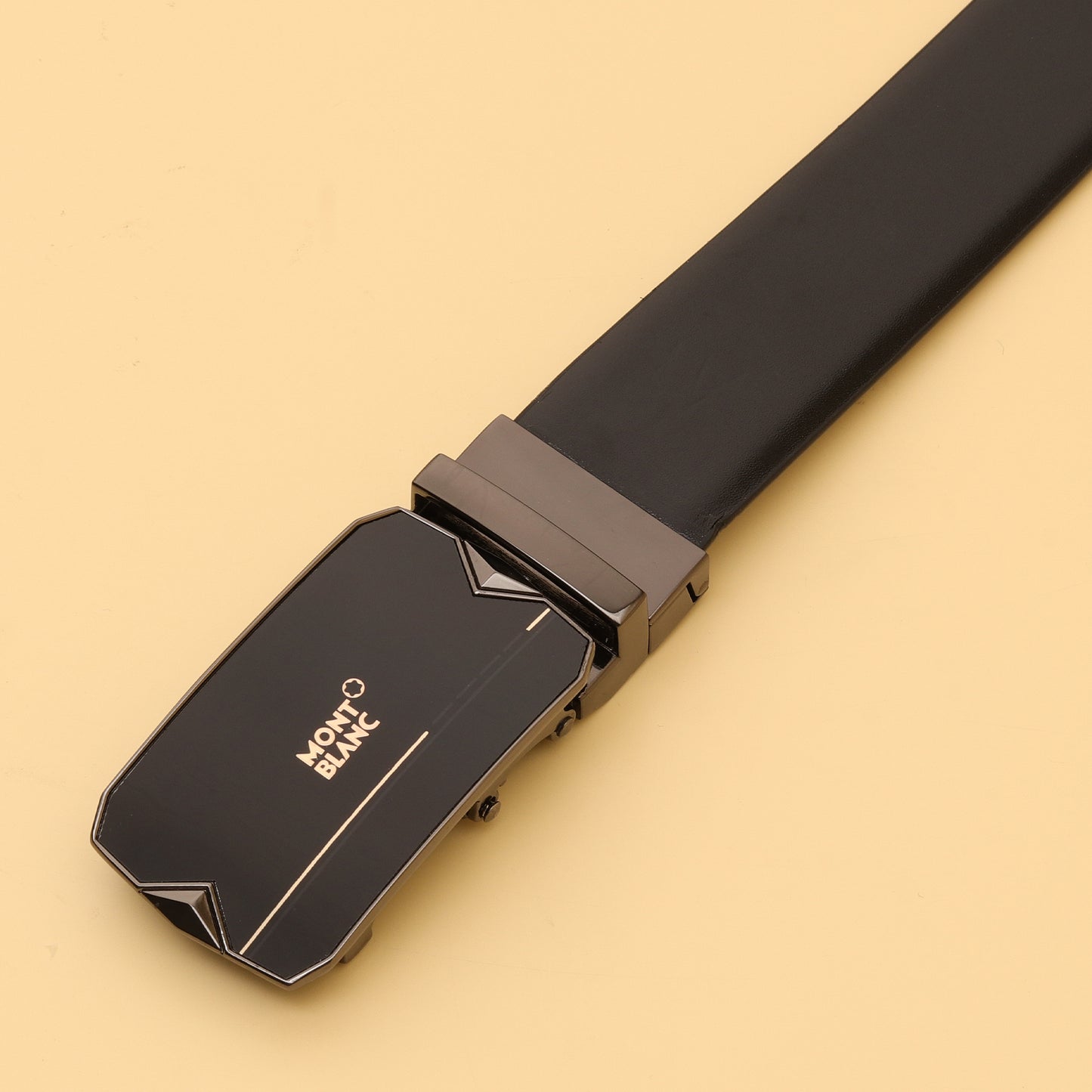 Montblanc Noir Edge Reversible Belt