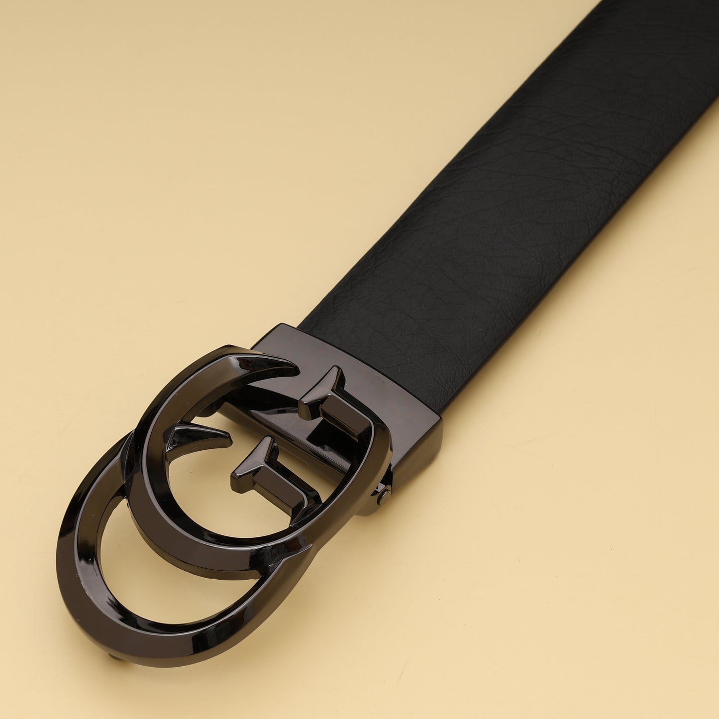 Gucci Buckle Reversible Leather Belt