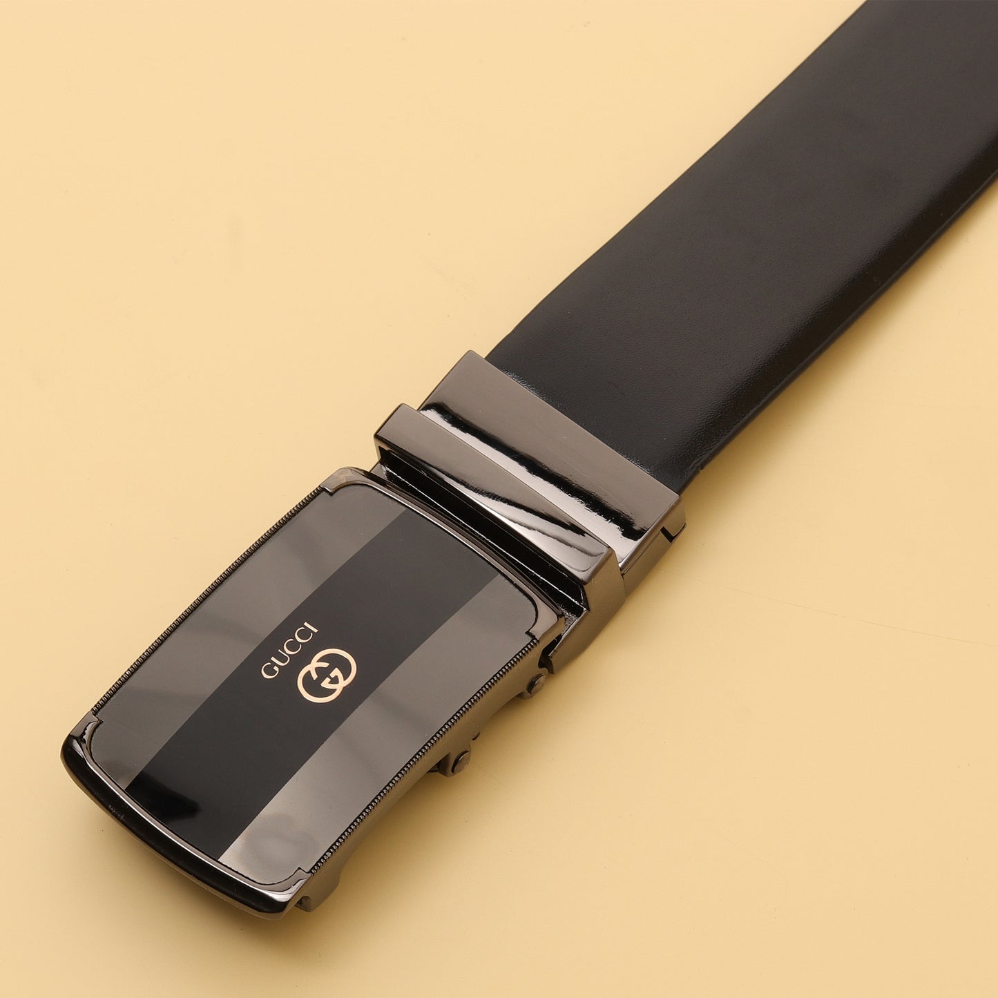 Gucci Reversible Leather Belt