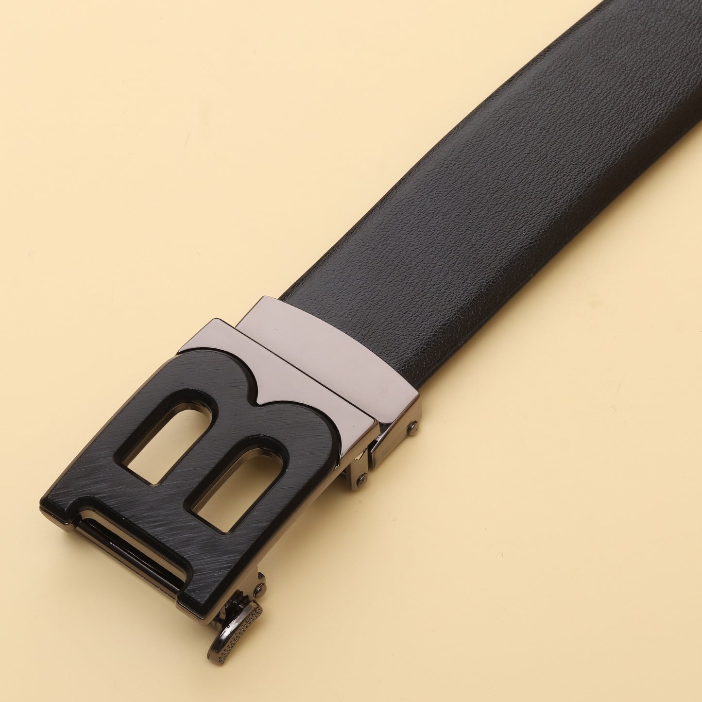 Burberry Black "B" Leather Belt