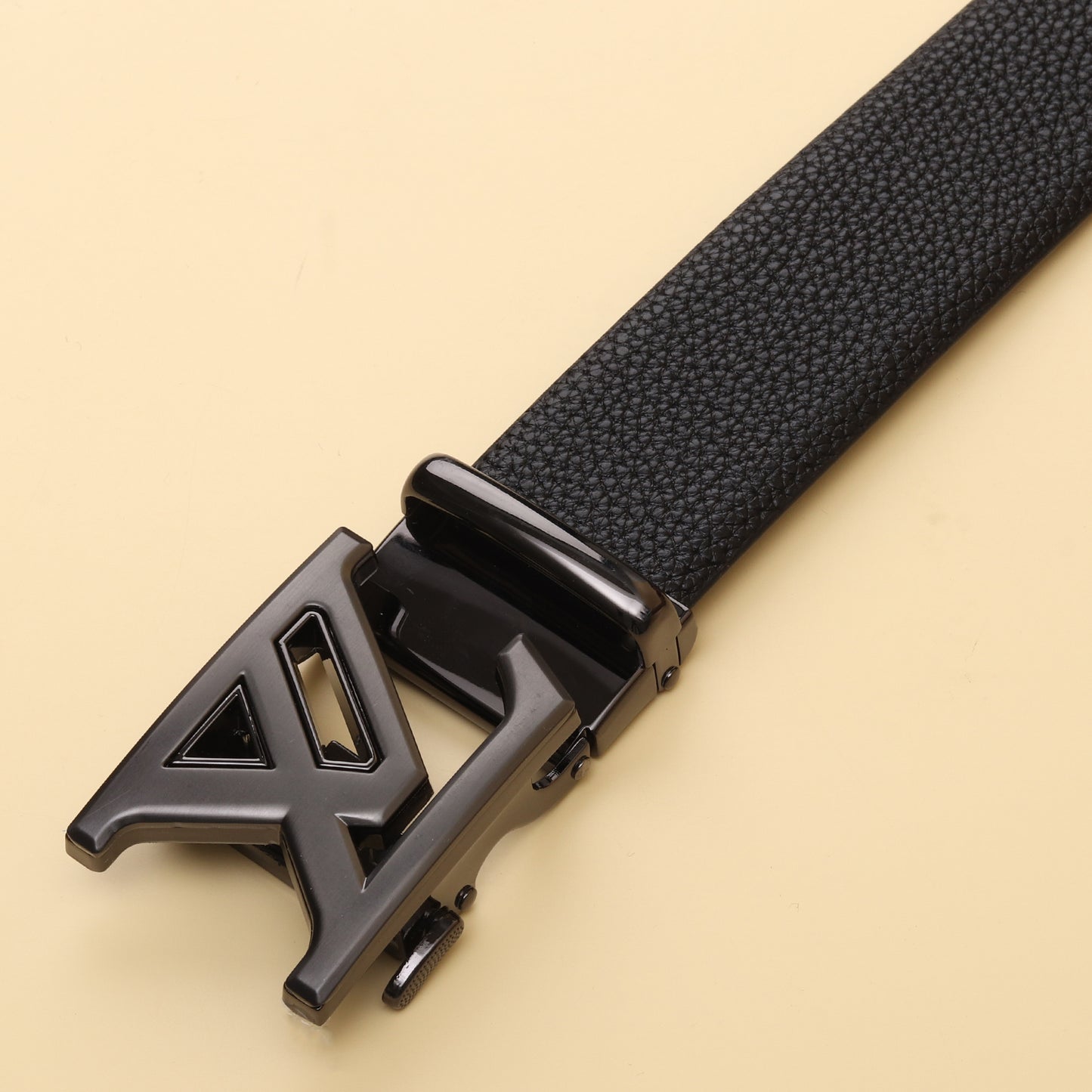 Vuitton Black Pebble Leather Belt