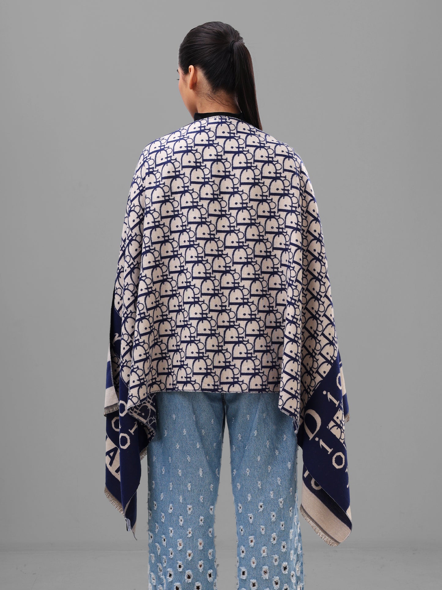 Bold Logo Weave Scarf