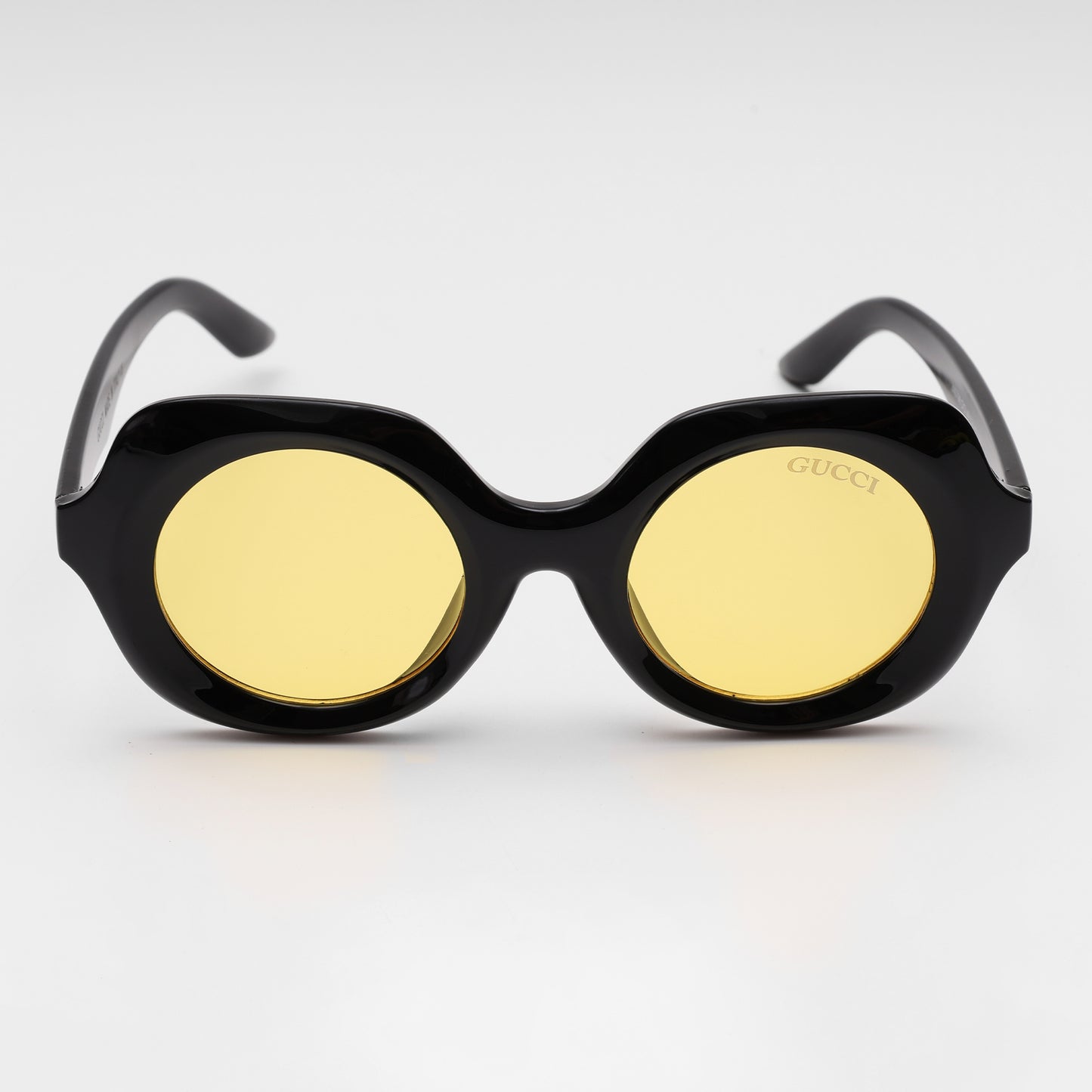 Signature Round Sunglasses in Smoky Crystal