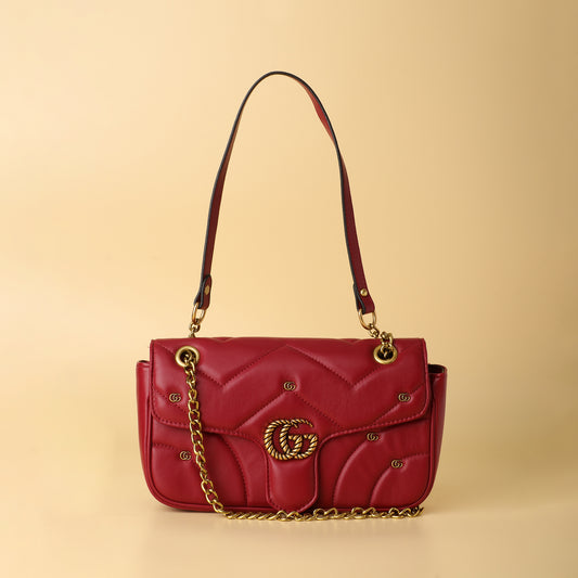GG Marmont Matelassé Shoulder Bag in Red