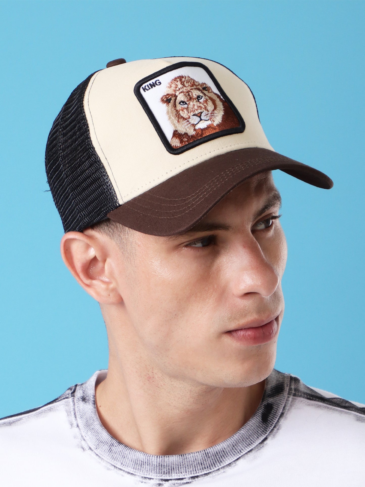 King Lion Embroidered Trucker Cap – Beige & Brown