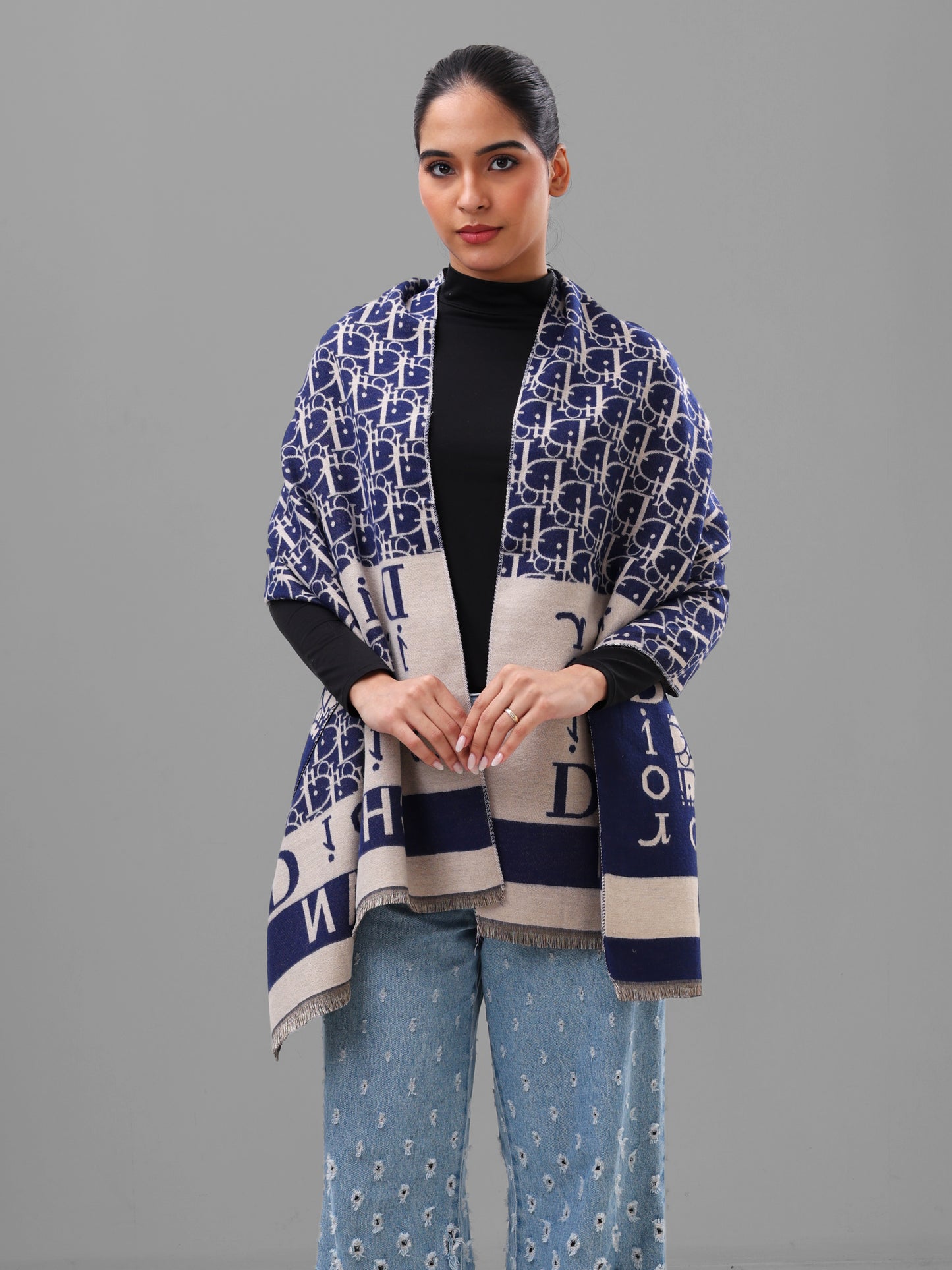 Bold Logo Weave Scarf