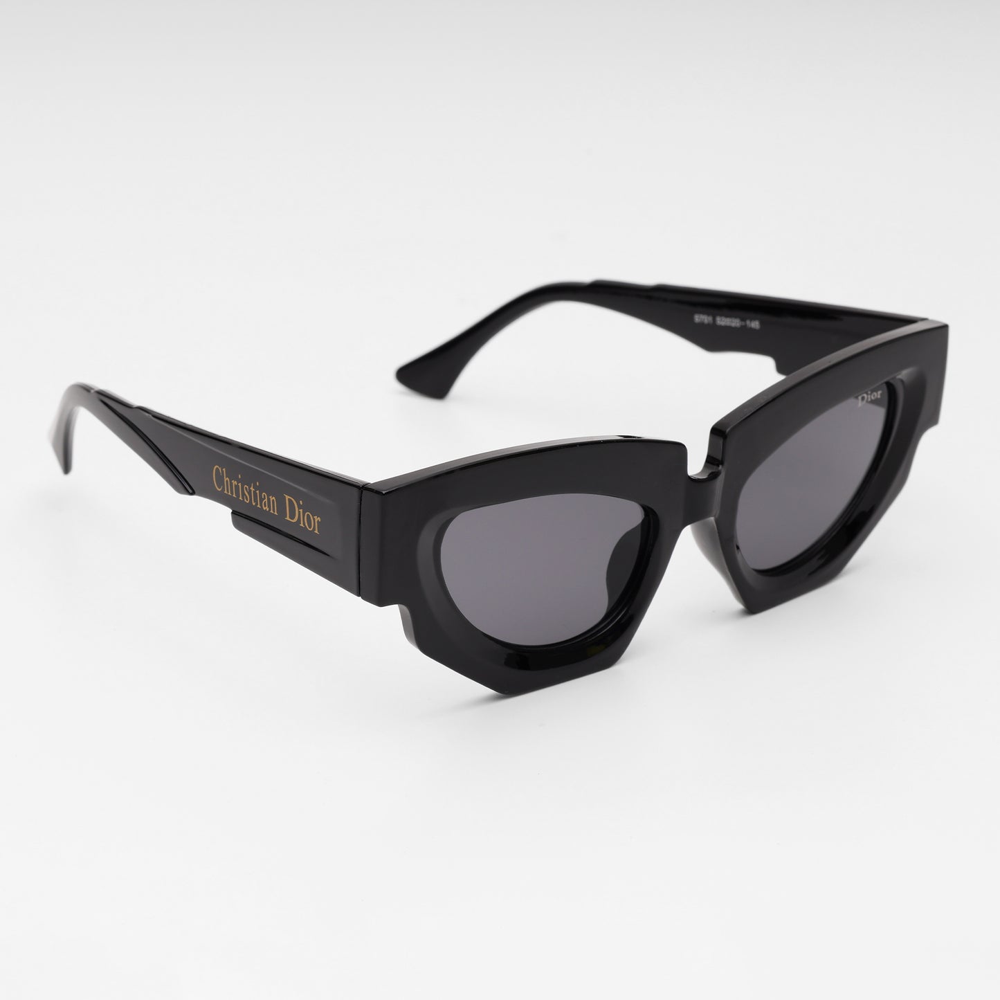 “Noir Authority” Cat-Eye Sunglasses