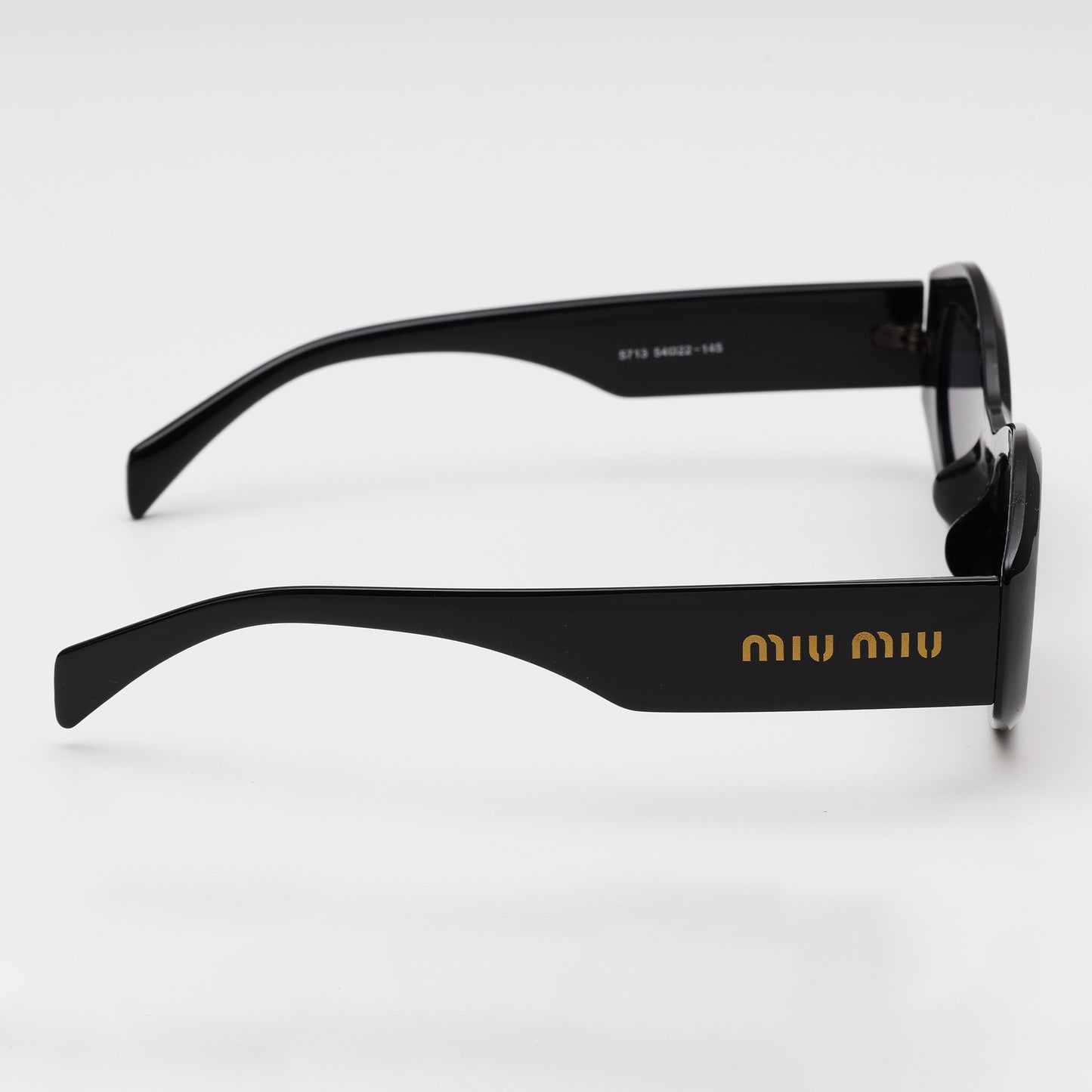Noir Oval Sunglasses