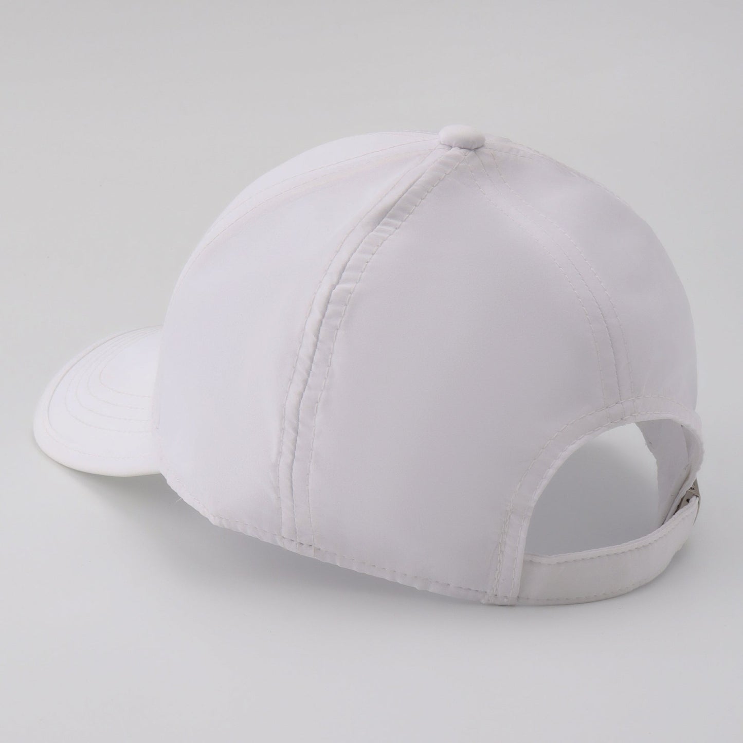 White Metal Trefoil Cap