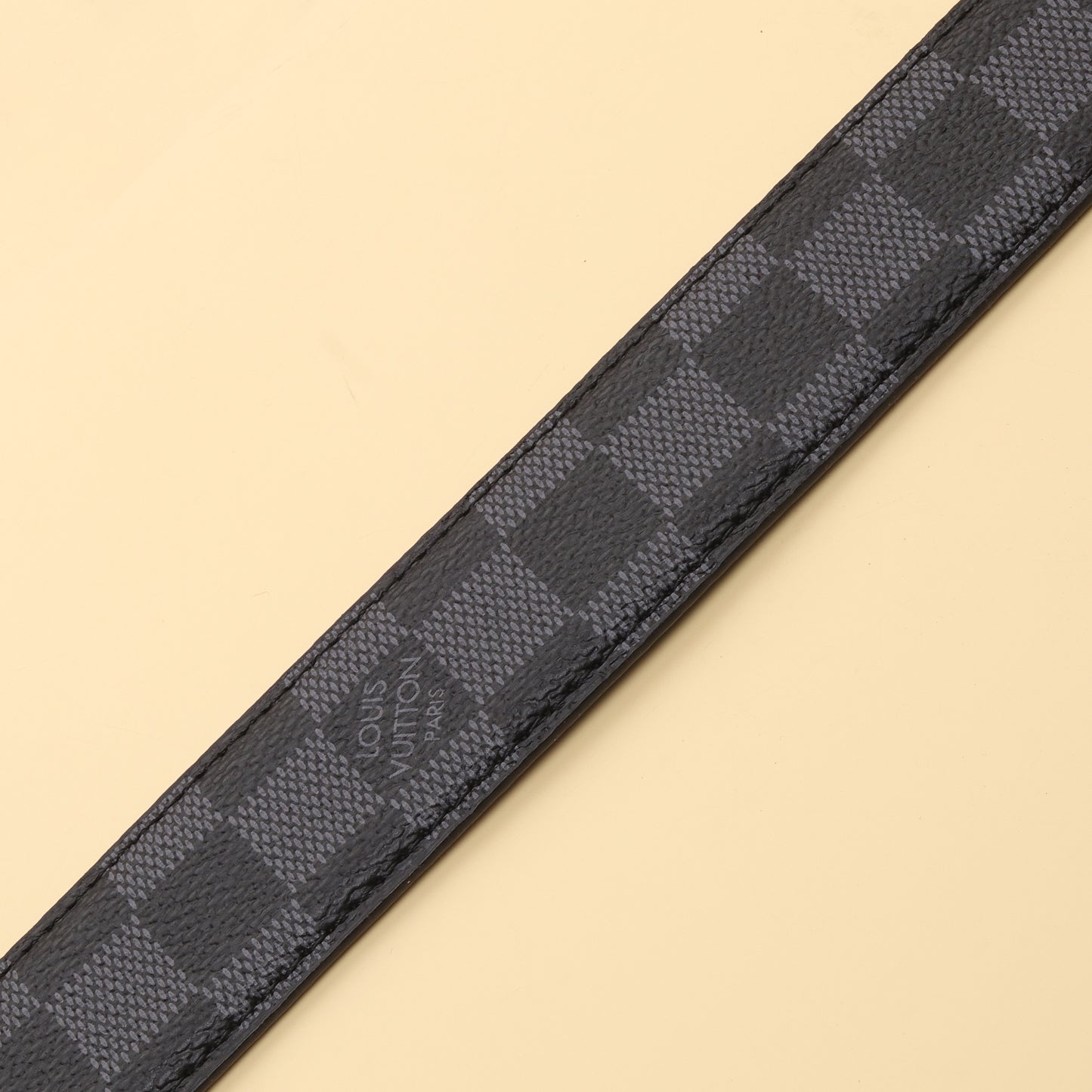 Vuitton Damier Graphite Belt