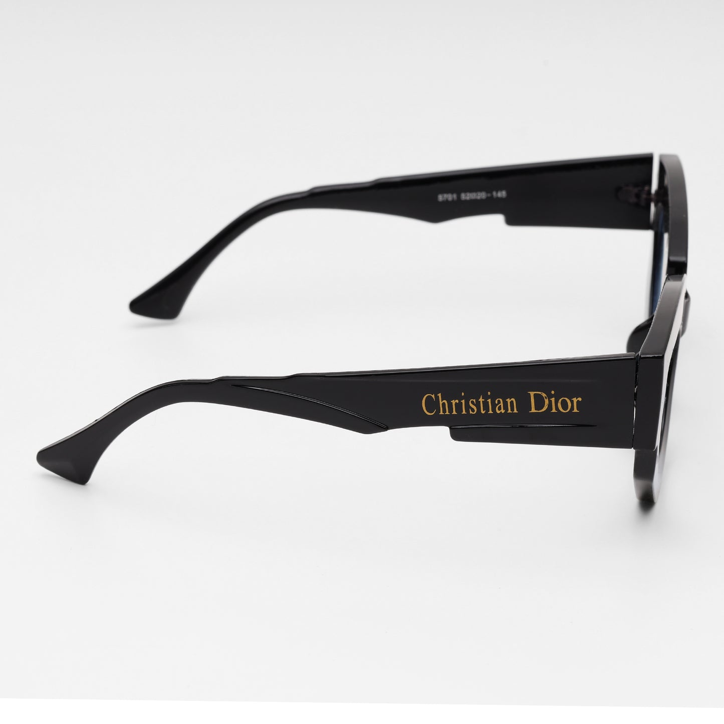 “Arctic Vision” Cat-Eye Sunglasses