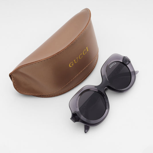 Signature Round Sunglasses in Smoky Crystal
