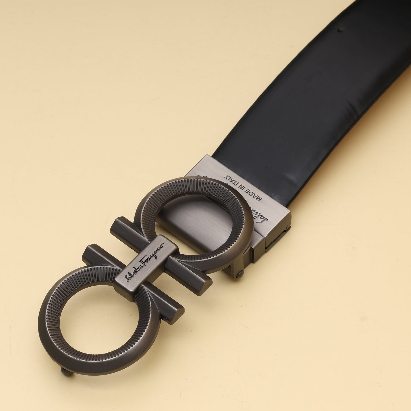 Classic Loop Buckle Belt