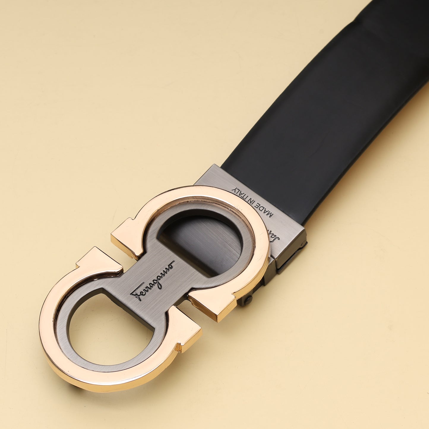 Dual-Tone Loop Buckle Belt