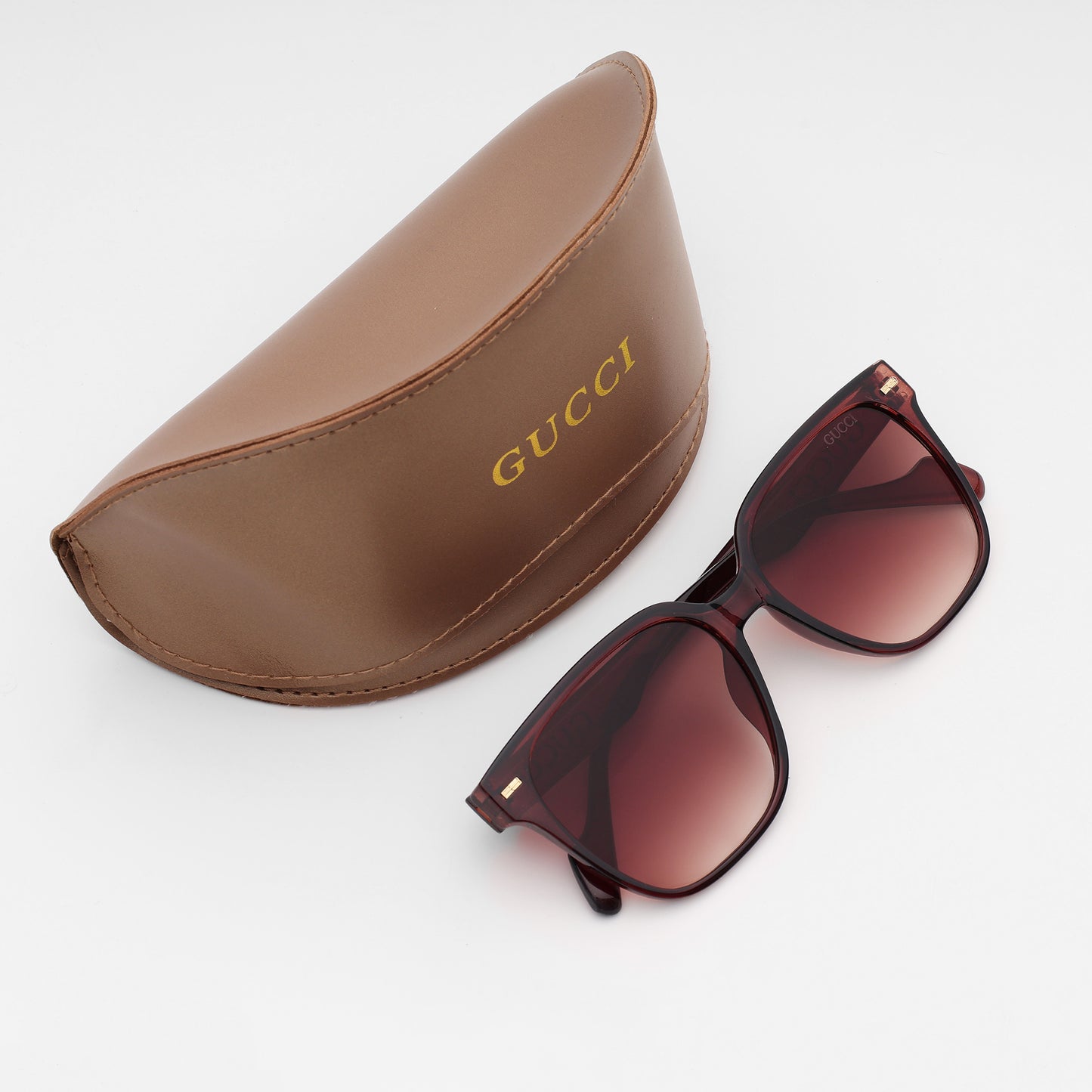 Square Sunglasses in Bordeaux Red
