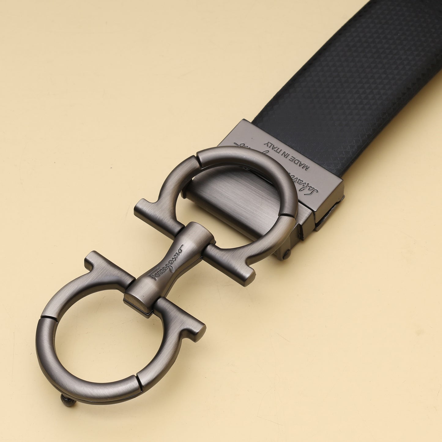 Double-Loop Buckle Belt