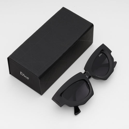 “Noir Authority” Cat-Eye Sunglasses