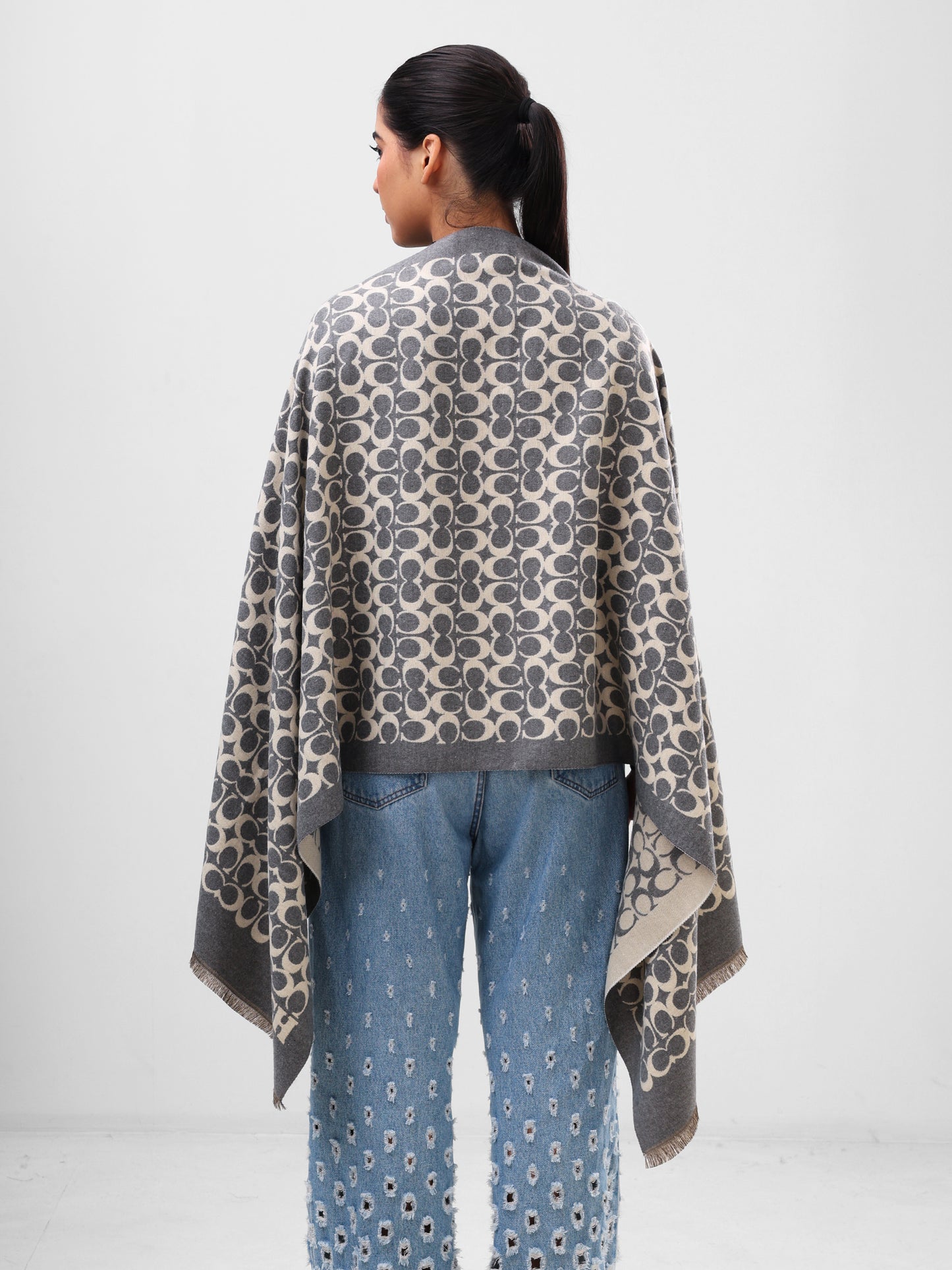 Grey Heritage Loop Wrap