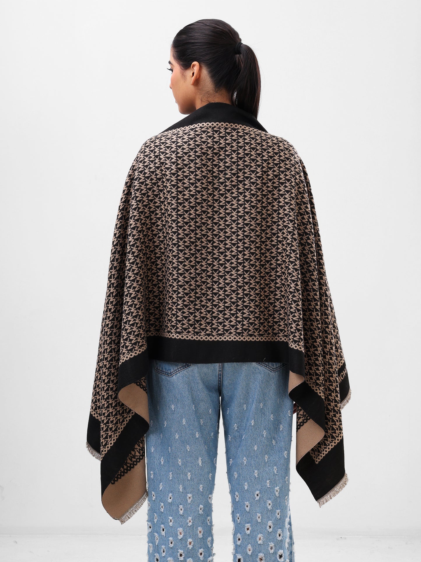 Signature Mono Luxe Scarf