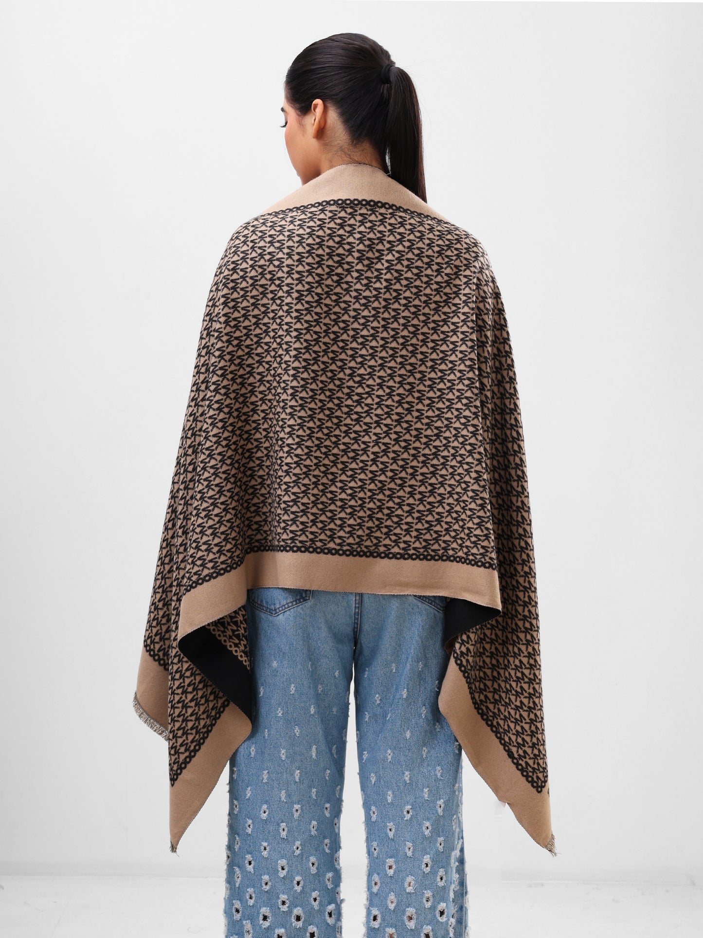 Signature Mono Luxe Scarf