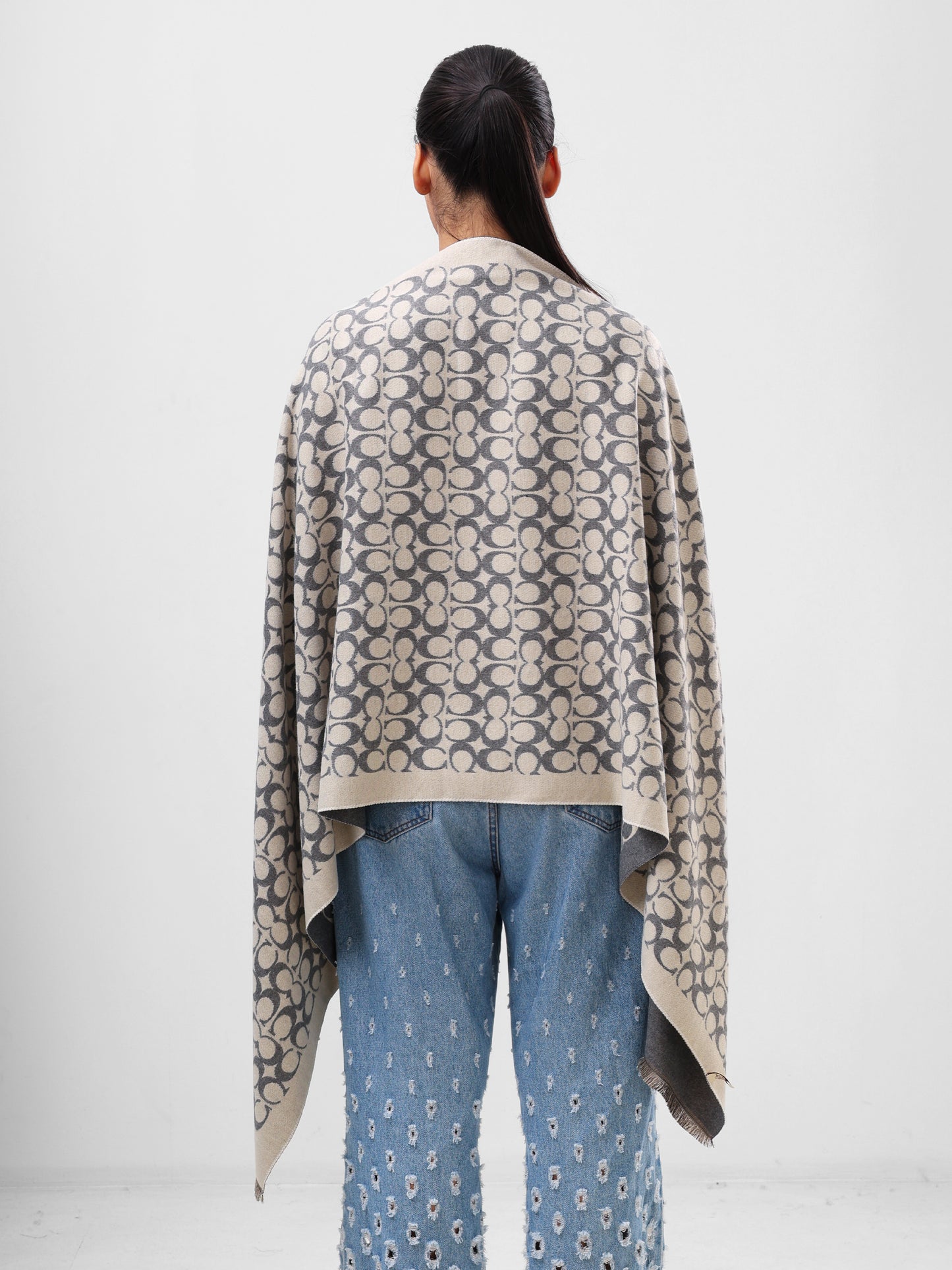 Grey Heritage Loop Wrap