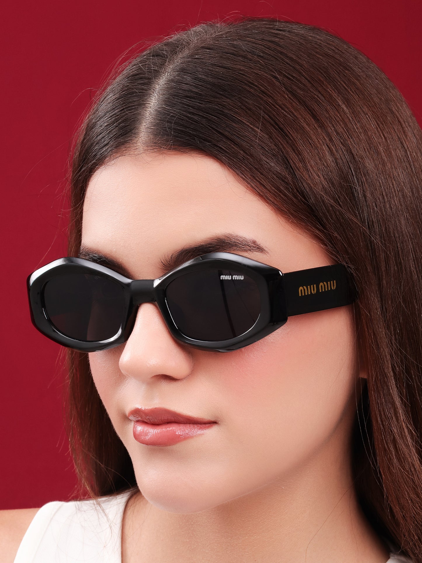 Noir Oval Sunglasses